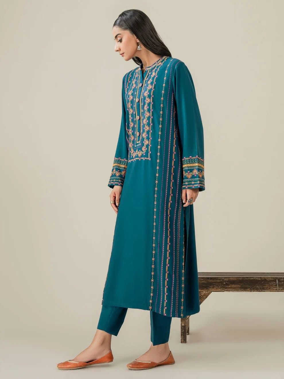 GRACE EMBROIDERED 2-PCS